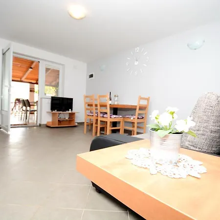 Katarina Apartment *