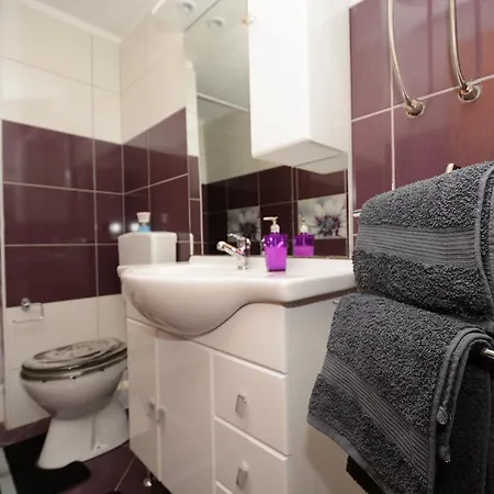 Katarina Apartment *