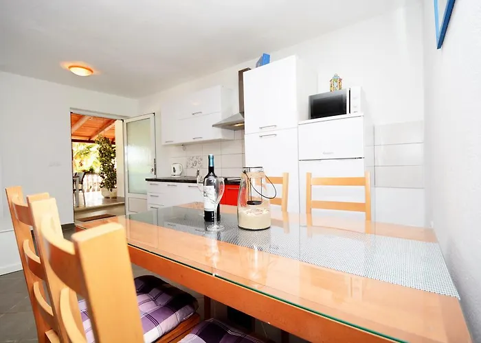 Apartman Katarina Veli Rat