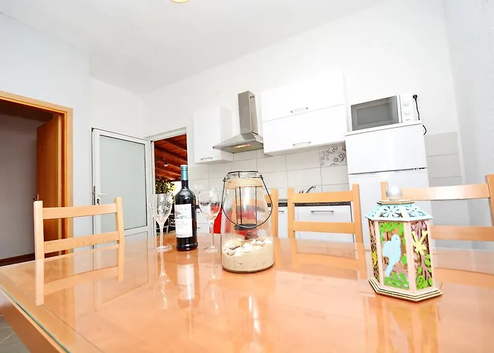 Katarina 벨리 라트